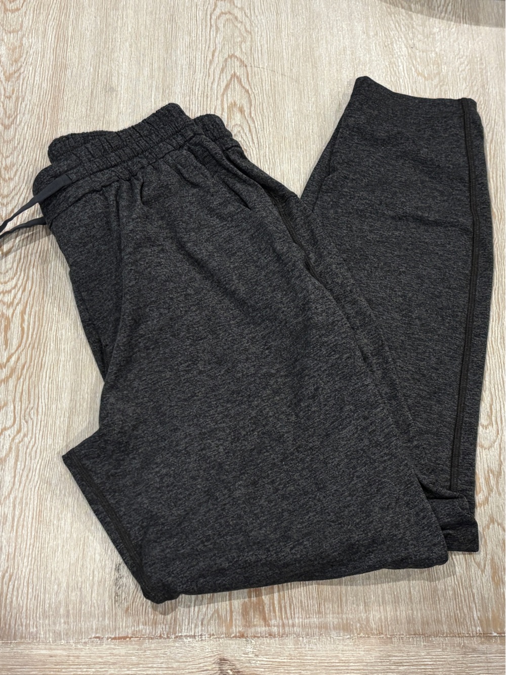 NWOT Lululemon Soft Jersey Jogger-small